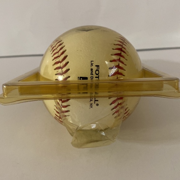 CAL RIPKEN JR COMMEMORATIVE BASEBALL - Picture 12 of 13